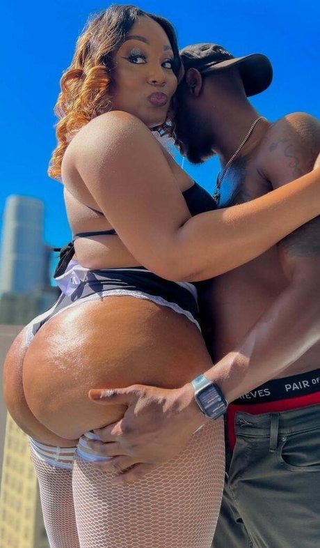 Mimi Curvaceous onlyfans leams