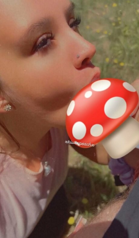 xkiwixpeachx onlyfans.