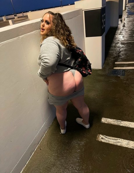 Yumi Analiyah onlyfans sex