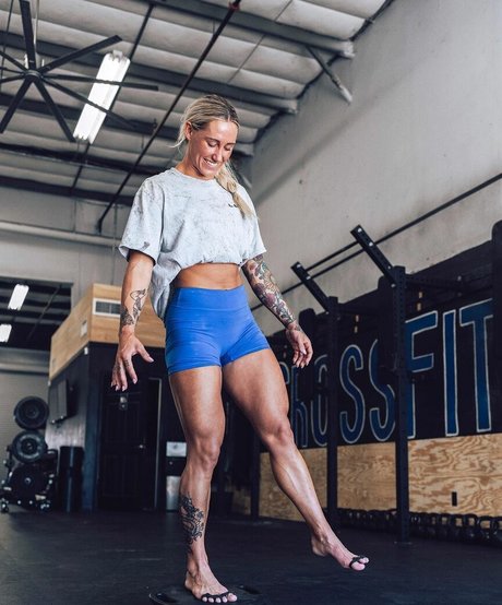 Danielle Brandon onlyfans posts