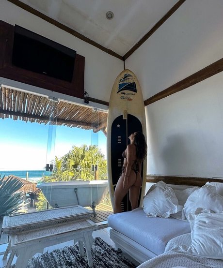 Vanessa Lopes onlyfans leajs