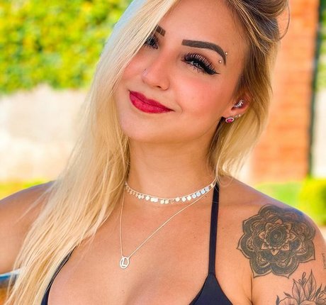 Leticia Ferrazzani onlyfans nudes