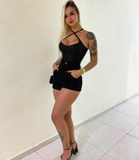 Leticia Ferrazzani onlyfans leak fuck