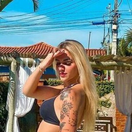 Leticia Ferrazzani onlyfans leaks