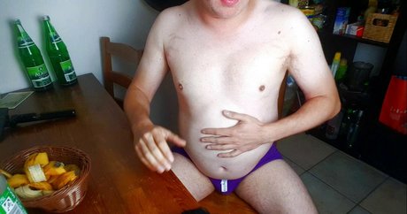 bellystuffingfan onlyfans nude