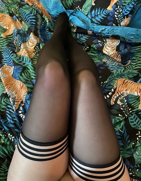 Desperatepie onlyfans nude leak