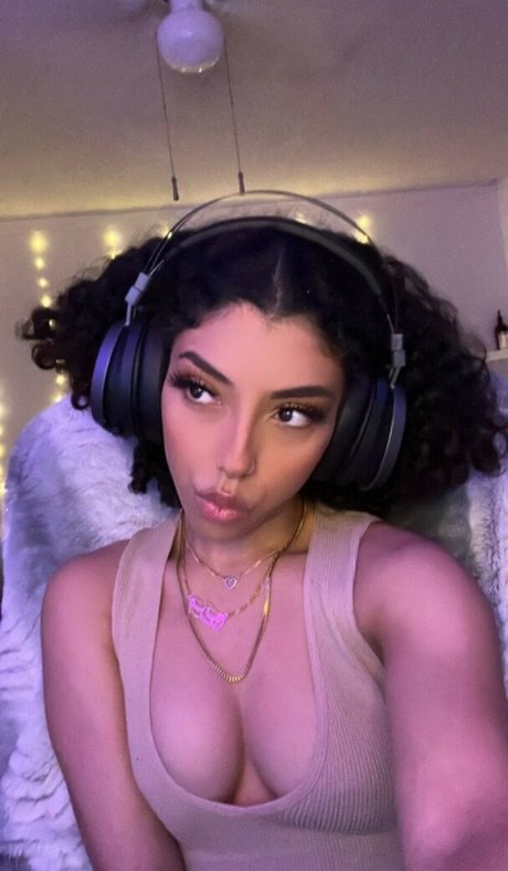 Empress Mirai onlyfans porn