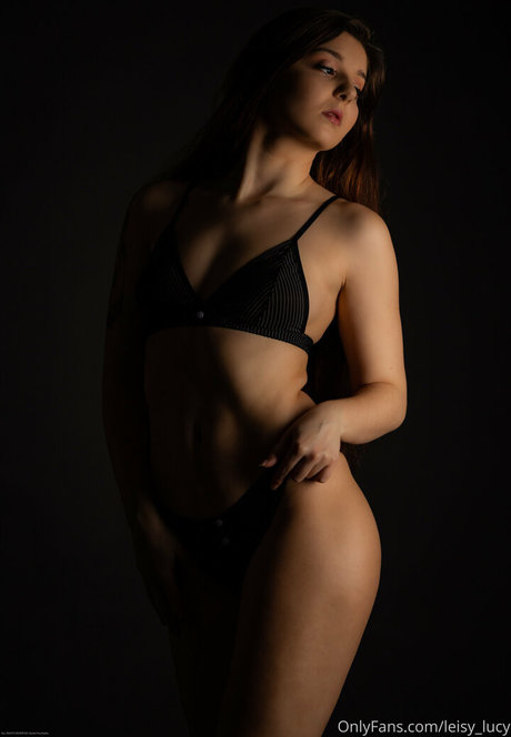 Leisy Lucy onlyfans model
