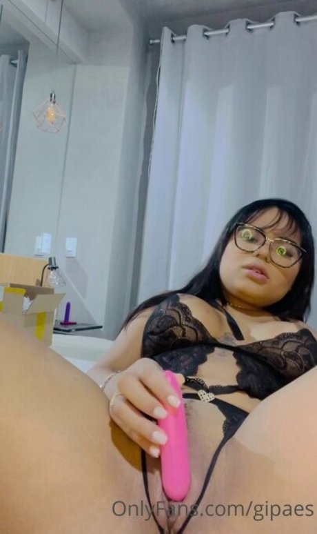 Giovanna Paes onlyfans content