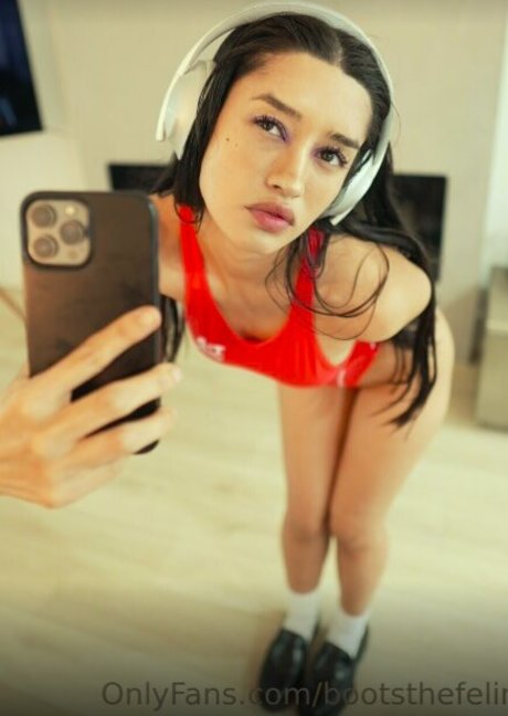 bootsthefeline porn only fans