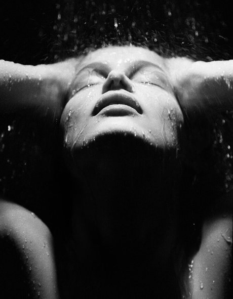 Laetitia Casta new onlyfans leaks