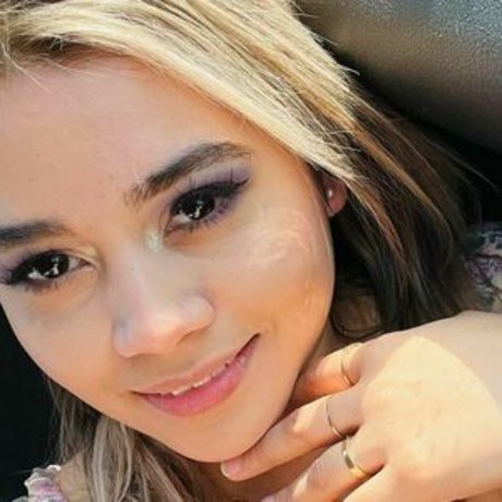 Brisnareyes26 onlyfans nude pictures