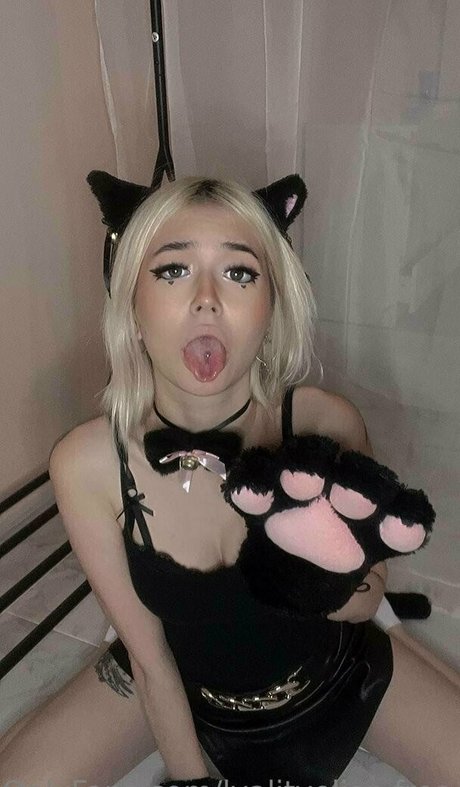 lyalitveliar free ass onlyfans