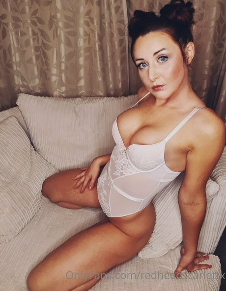 redheadscarlettx naked only fans