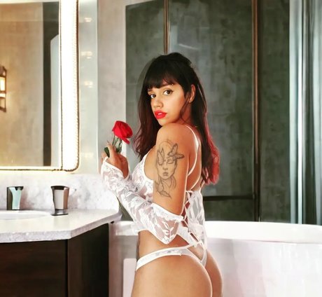 Yasmim Machado onlyfans leak