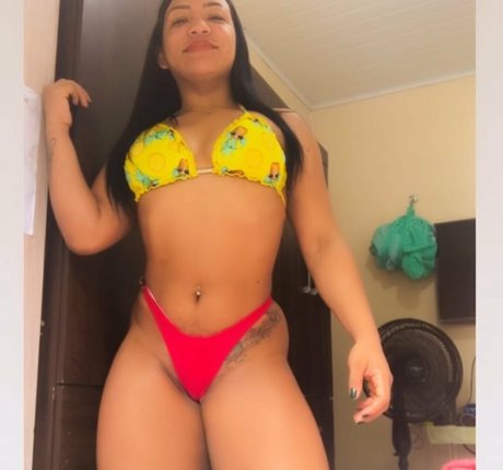 Giovana Souza onlyfans tits