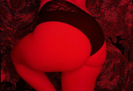 sweettandsasssy onlyfans explicit content