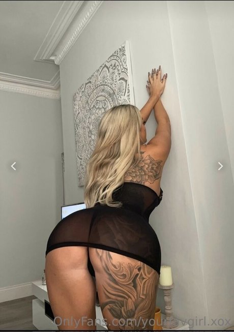 yourfavgirl xox onlyfans nudes leaks