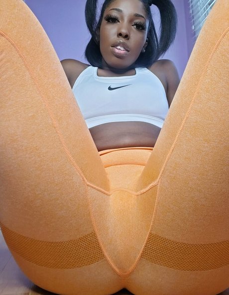 mirascarlett onlyfans pics leaked