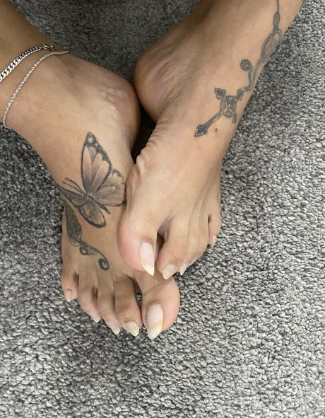 madsoles 1 onlyfans picture