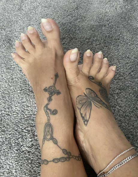 madsoles 1 onlyfans naked