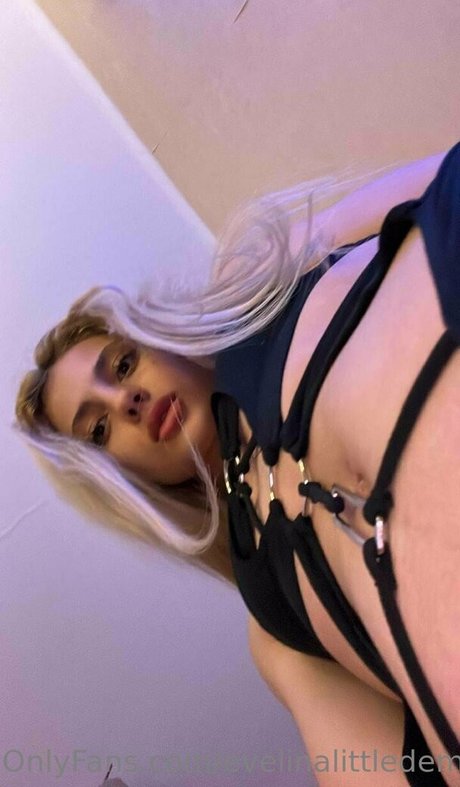 evelinalittledemon onlyfans leaks naked