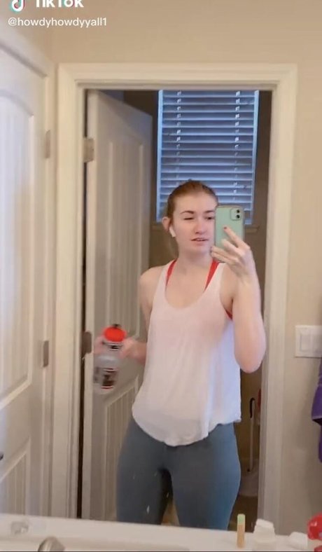 Howdyhowdyyall1 onlyfans naked