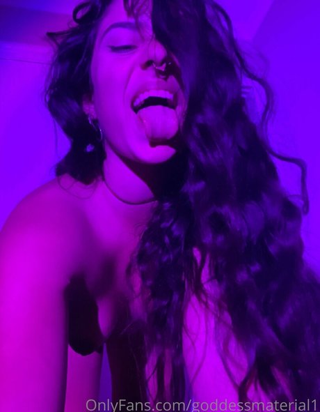 Goddessmaterial1 onlyfans leaked photos