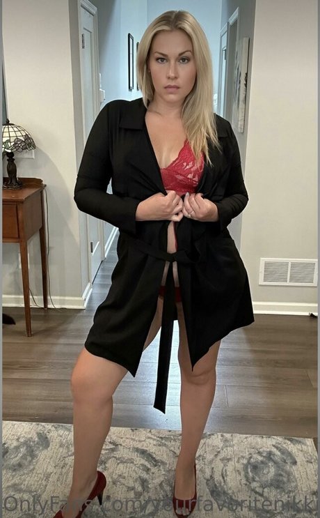 Nikki Baker tits onlyfans