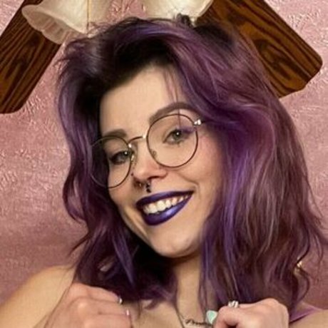 queen egirl27 onlyfans leaked