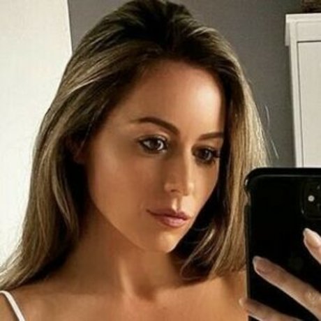 Carly Baker only fans leaked