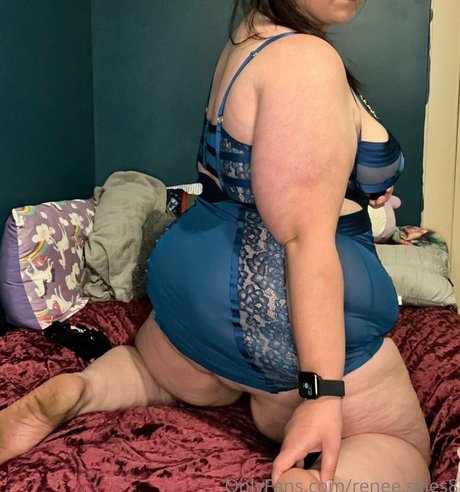 renee skies8 onlyfans nudes leaked