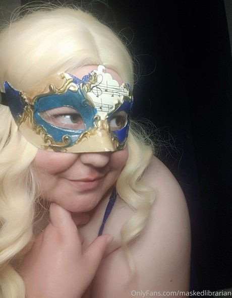 maskedlibrarian onlyfans nude pics