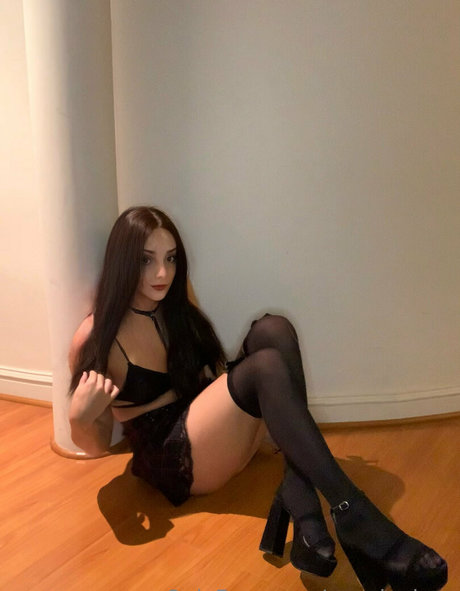 wandaolsen onlyfans desnuda