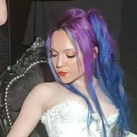 Mistress Dahlia Zozo onlyfans nude leak