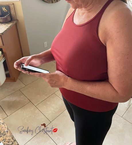 Smokey Chestnut only fans content