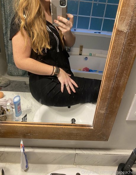 hotwife peachesfree new onlyfans leaks