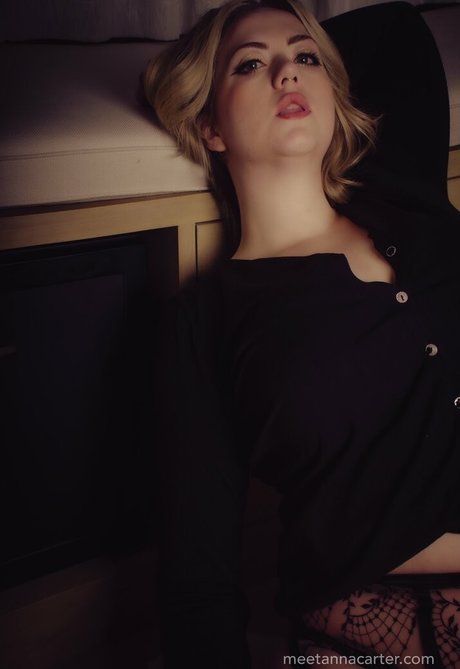 annacarter nyc onlyfans topless