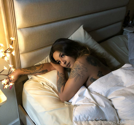honeysucklexoxo onlyfans nude