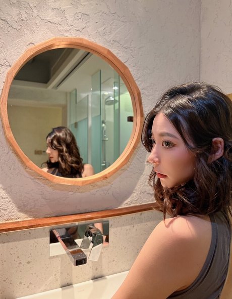 yunij988 leaked onlyfans nude