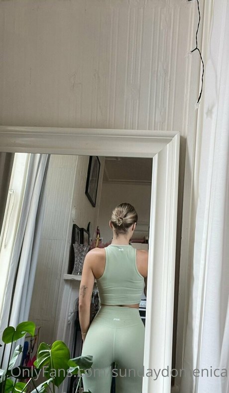 sundaydomenica free only fans