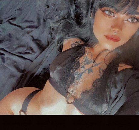 Portsmouth nudes onlyfans