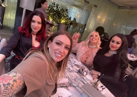 ava austen nudes leaked onlyfans