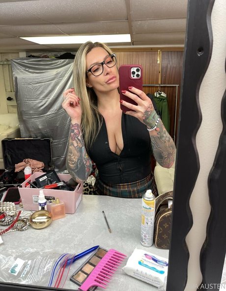 ava austen onlyfans naked