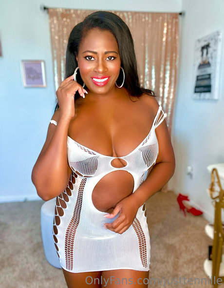 justtennille onlyfans sextape