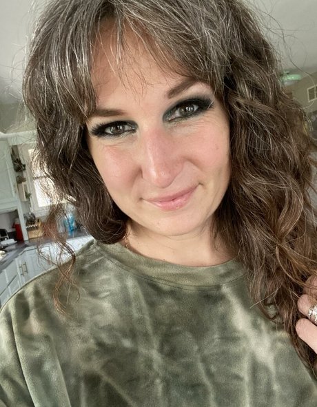 Laineymarie Profile pic