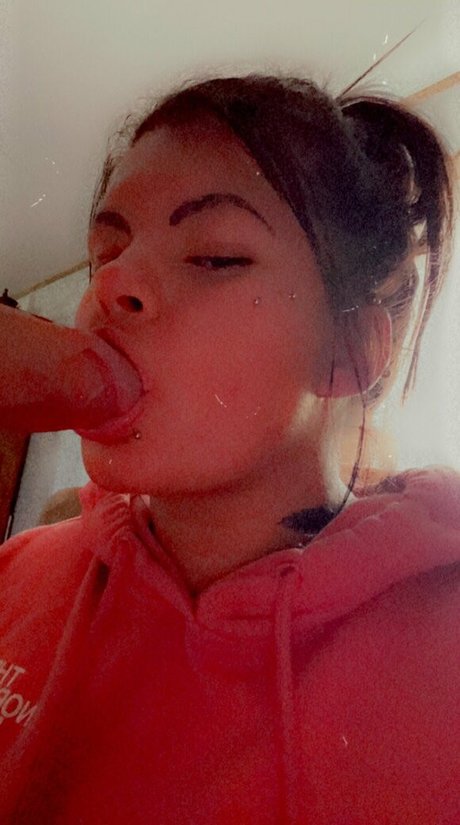 katiee0102 only fans naked