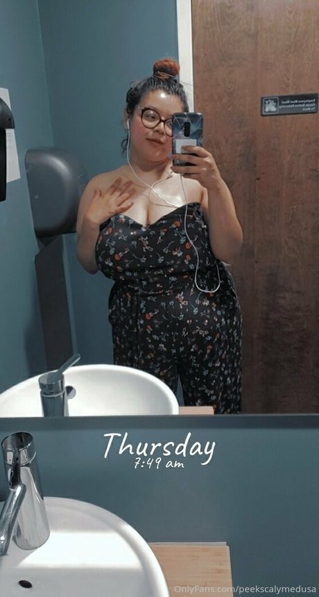 peekscalymedusa free onlyfans