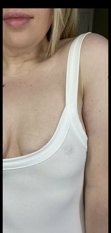 actualgoodgirl only fans naked