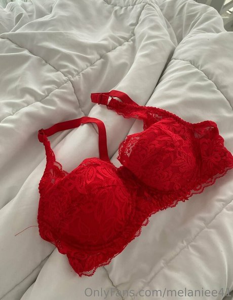melaniee41 onlyfans leaked tits